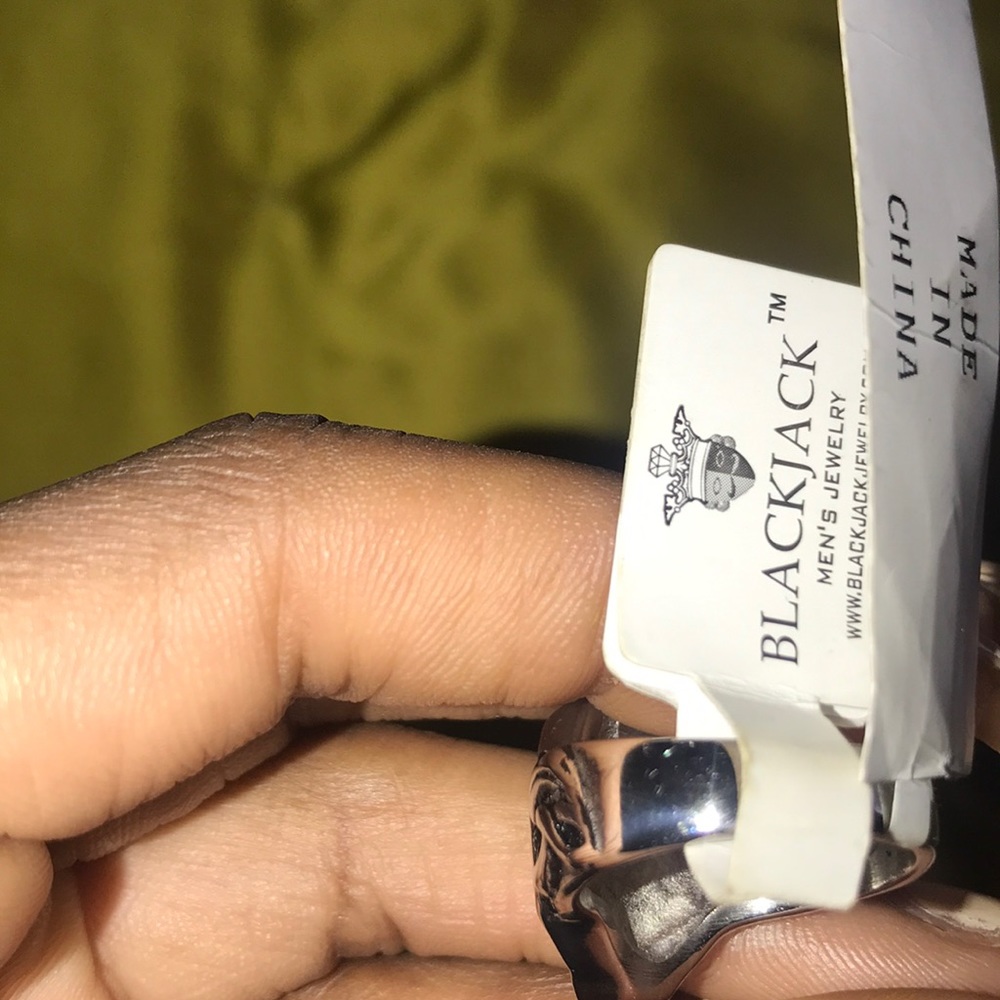 Ring - Picture 3 of 3
